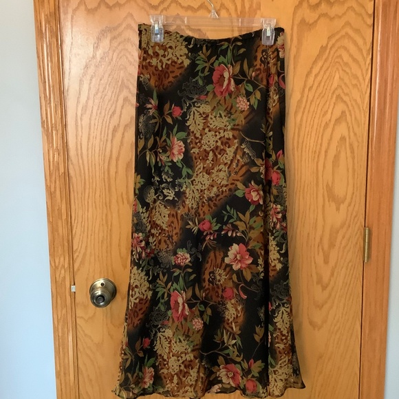 Chadwick‘s Vintage Black Floral Skirt NWOT - Picture 2 of 6